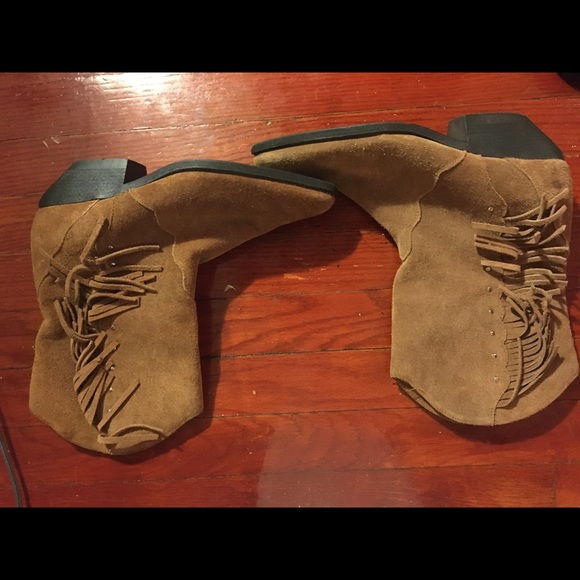 Arizona jeans company Shoes - Suede fringe heeled boots
